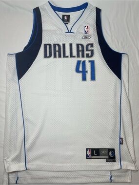 Reebok Dallas Mavericks Dirk Nowitzki NBA Jersey Size Men’s L  - White